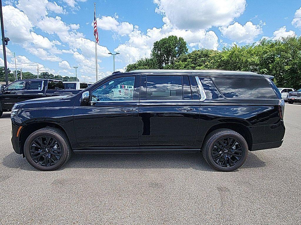 new 2025 Chevrolet Suburban car, priced at $84,681