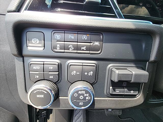 new 2025 Chevrolet Suburban car, priced at $89,217