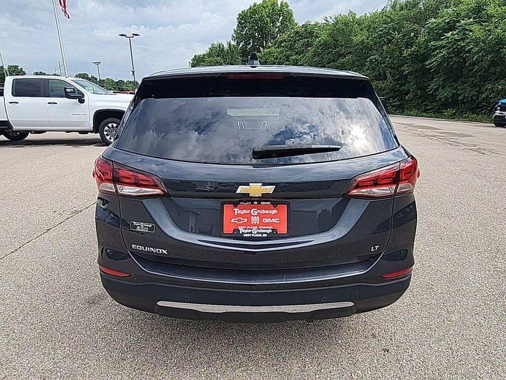 used 2022 Chevrolet Equinox car, priced at $19,201