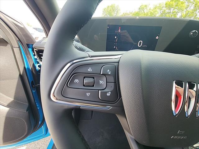 new 2025 Buick Envista car, priced at $28,055