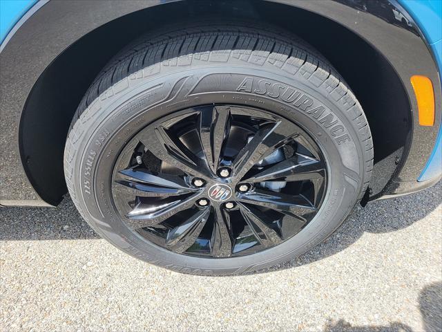 new 2025 Buick Envista car, priced at $28,055