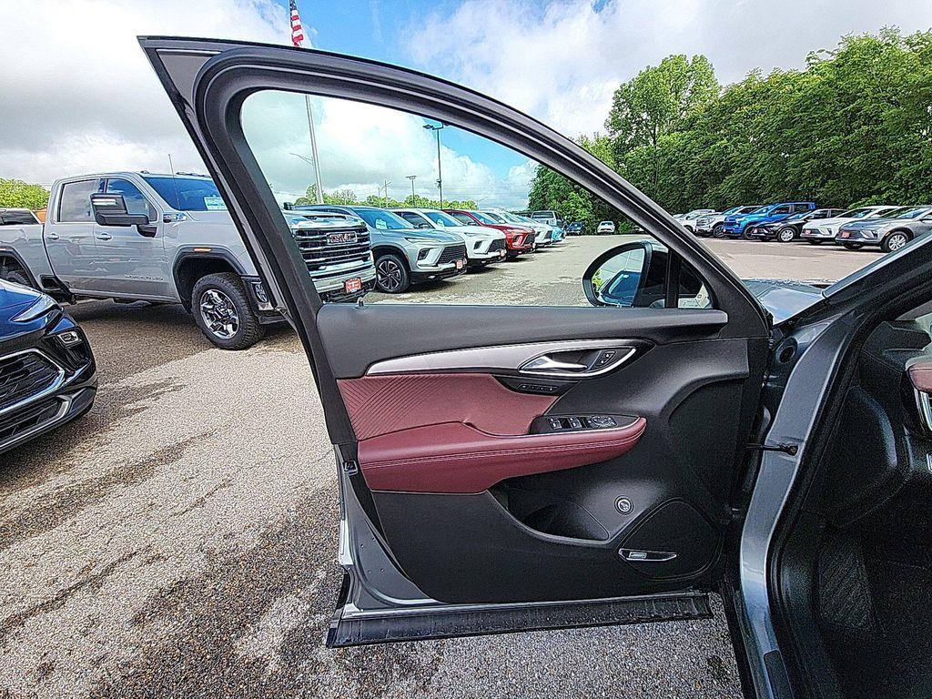 new 2025 Buick Envision car, priced at $39,735