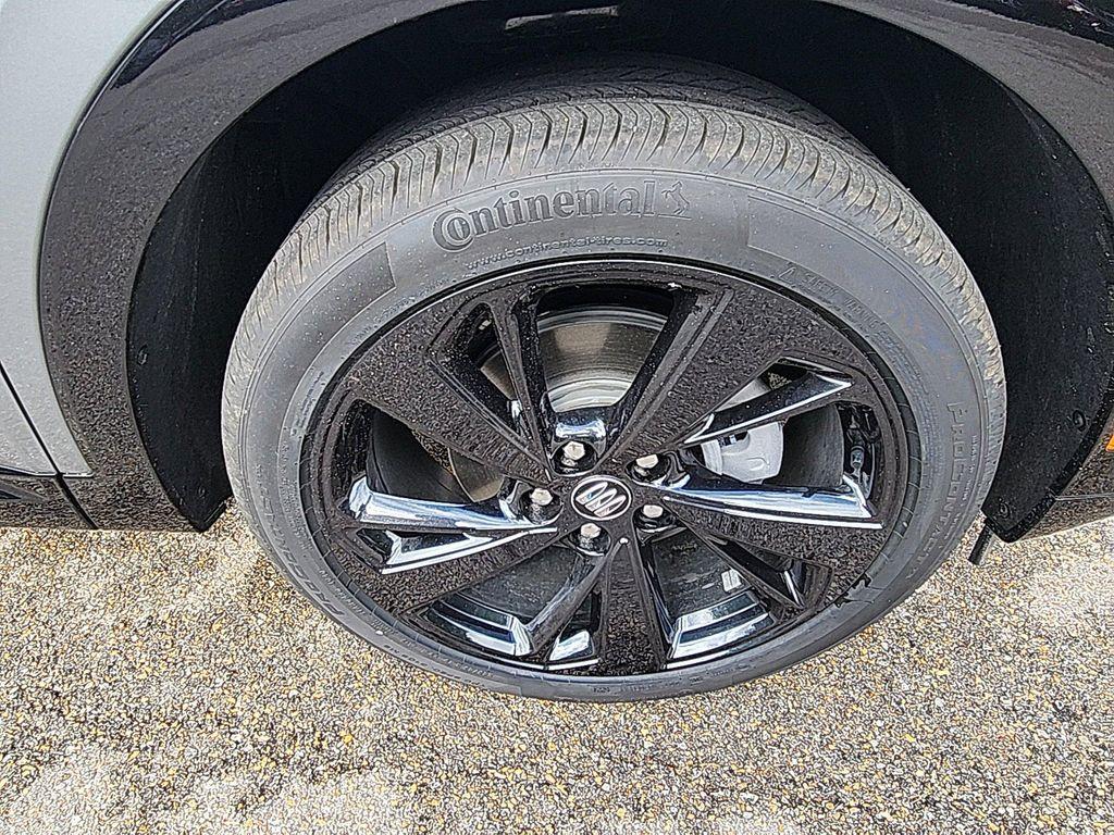 new 2025 Buick Envision car, priced at $39,735