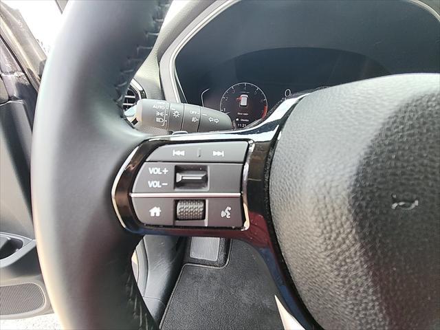 used 2025 Honda Pilot car, priced at $38,761