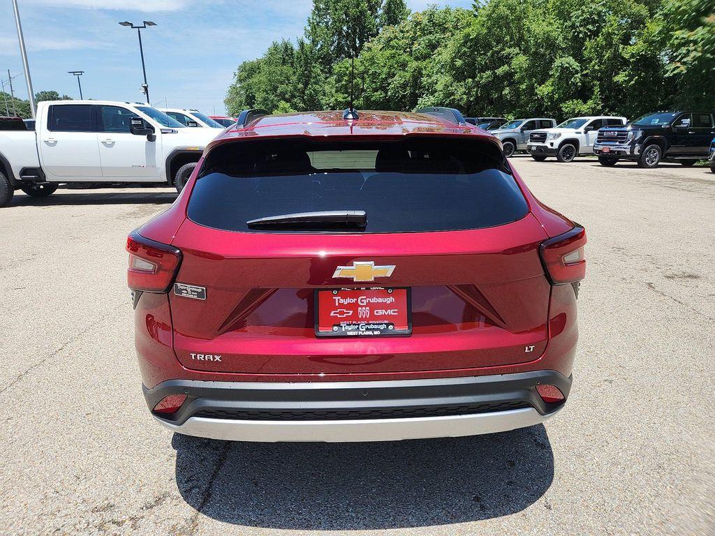 new 2025 Chevrolet Trax car, priced at $24,525