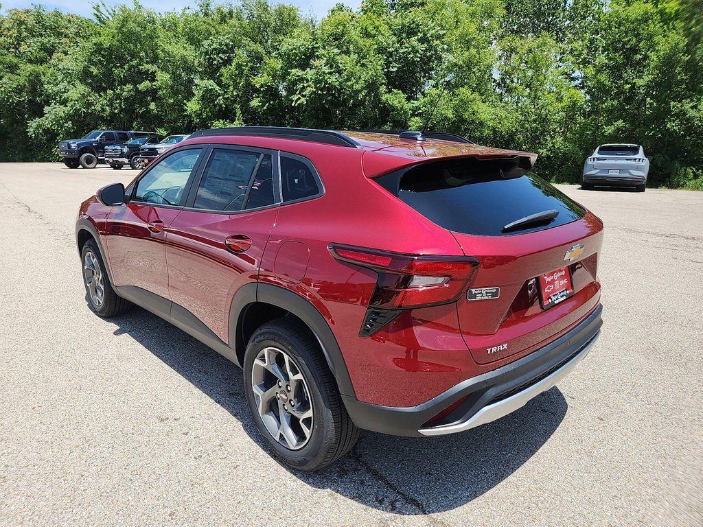 new 2025 Chevrolet Trax car, priced at $24,525
