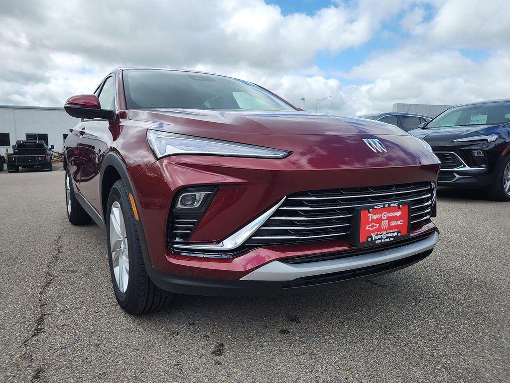 new 2025 Buick Envista car, priced at $23,775