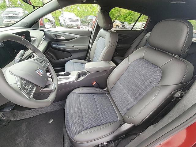 new 2025 Buick Envista car, priced at $26,830