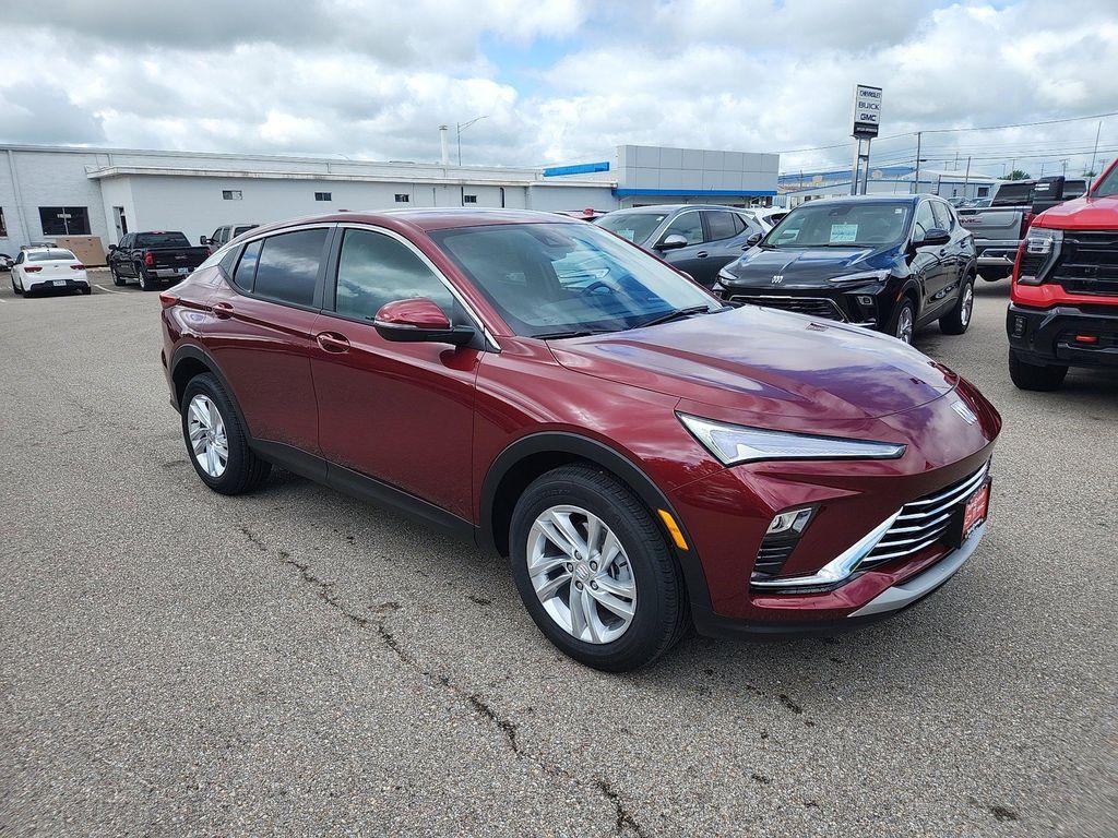 new 2025 Buick Envista car, priced at $23,775