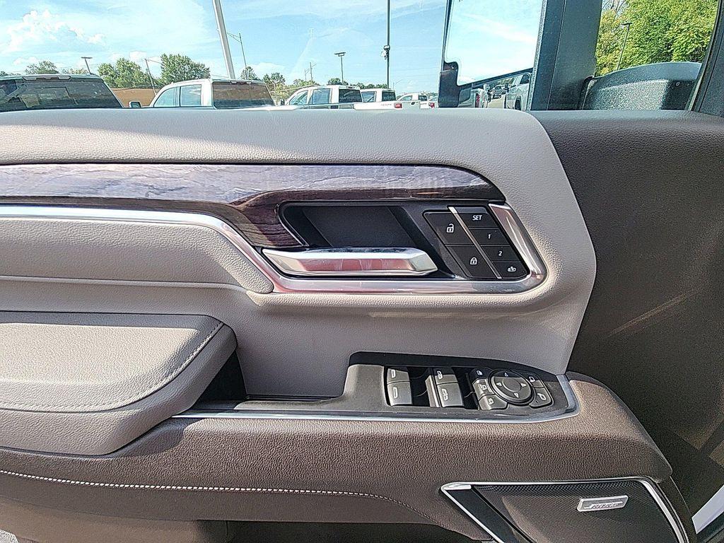 new 2025 Chevrolet Silverado 3500 car, priced at $80,317