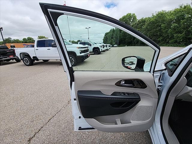 used 2023 Chrysler Pacifica car, priced at $26,535