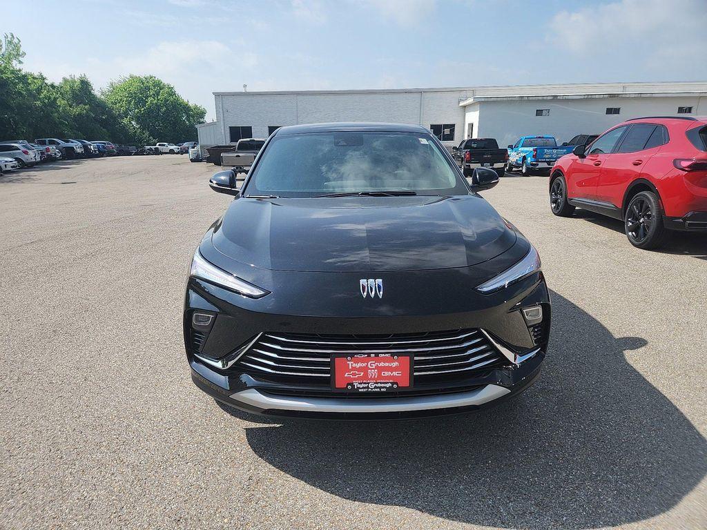 new 2025 Buick Envista car, priced at $23,775