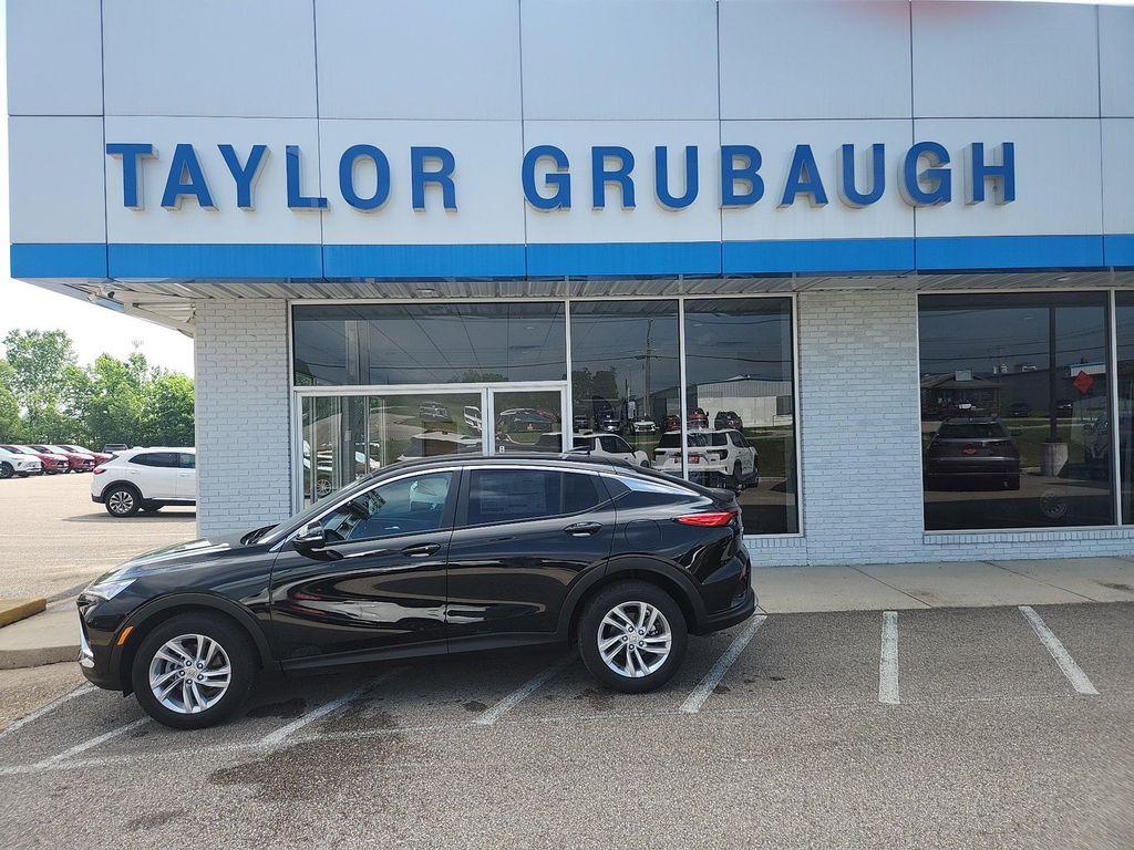 new 2025 Buick Envista car, priced at $23,775