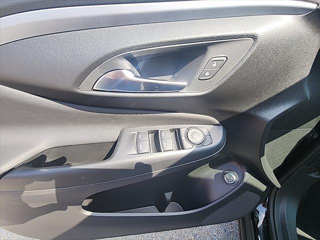 new 2025 Buick Envista car, priced at $26,830