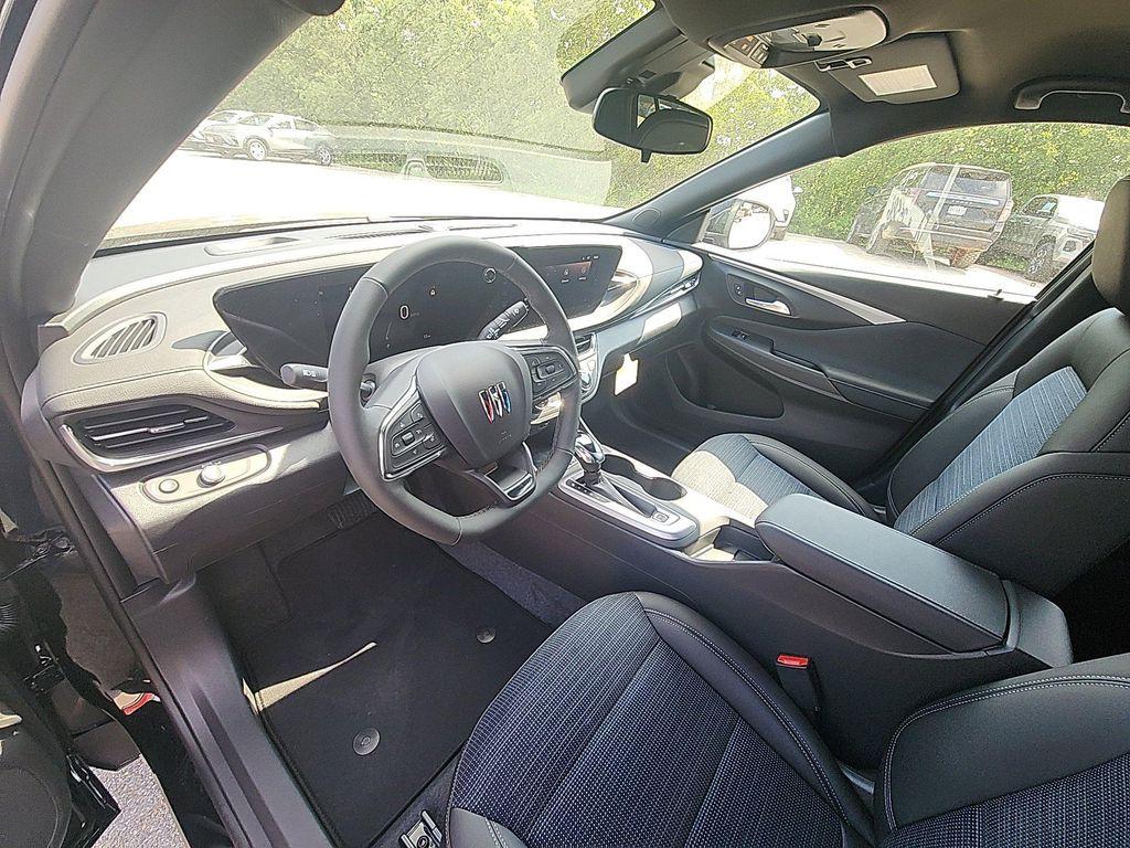 new 2025 Buick Envista car, priced at $23,775