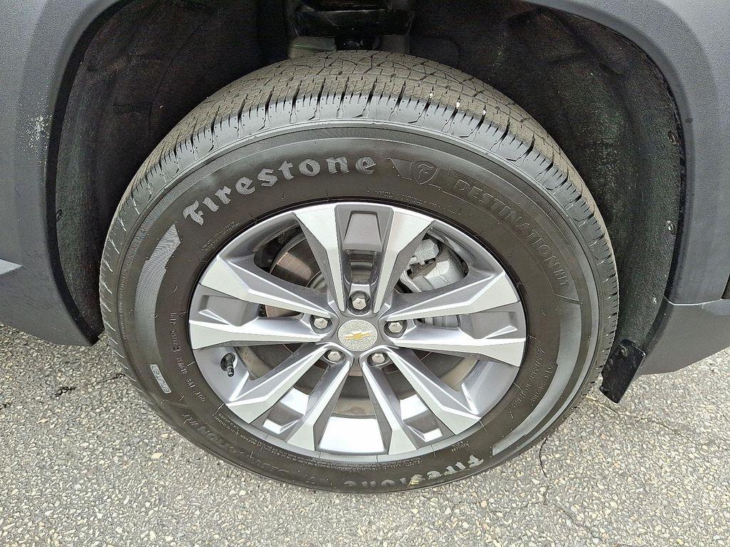 used 2025 Chevrolet Equinox car, priced at $26,987