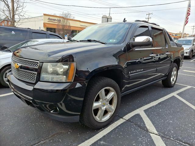 used 2008 Chevrolet Avalanche car, priced at $15,925