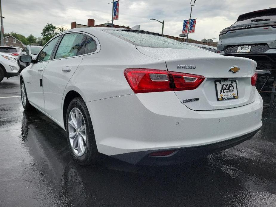 new 2024 Chevrolet Malibu car, priced at $27,910