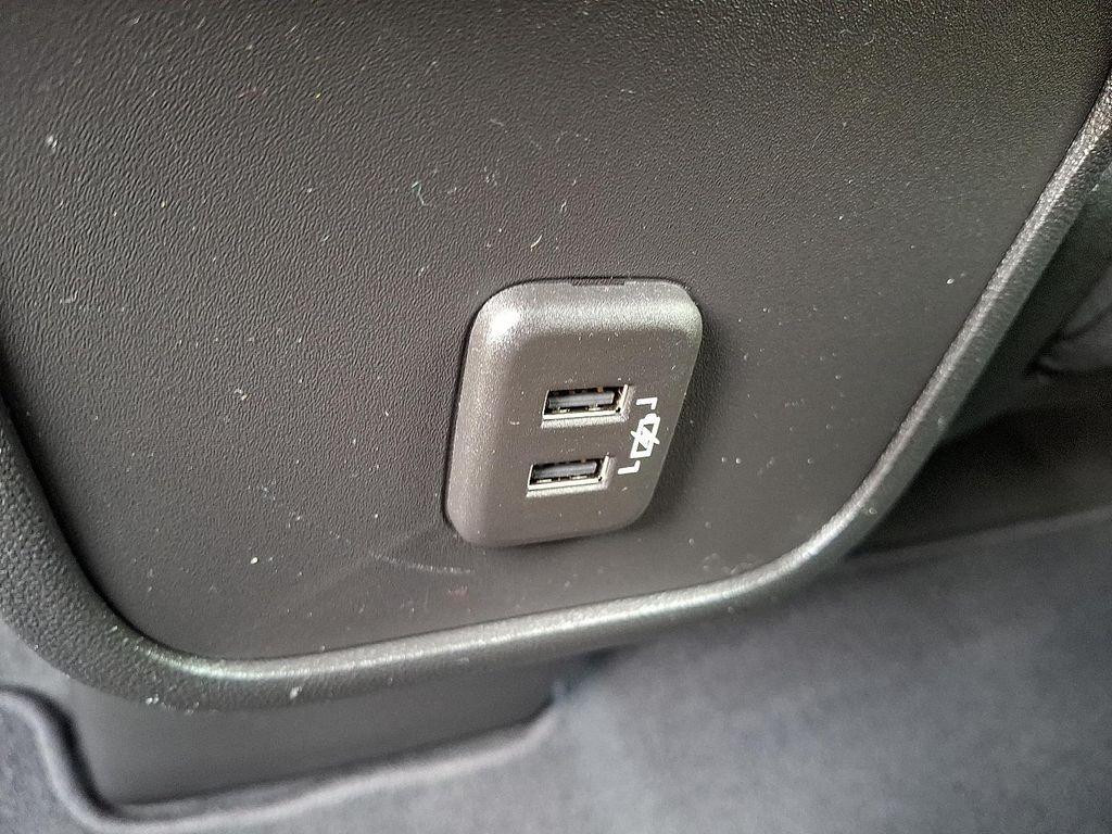 used 2022 Chevrolet Equinox car, priced at $22,638