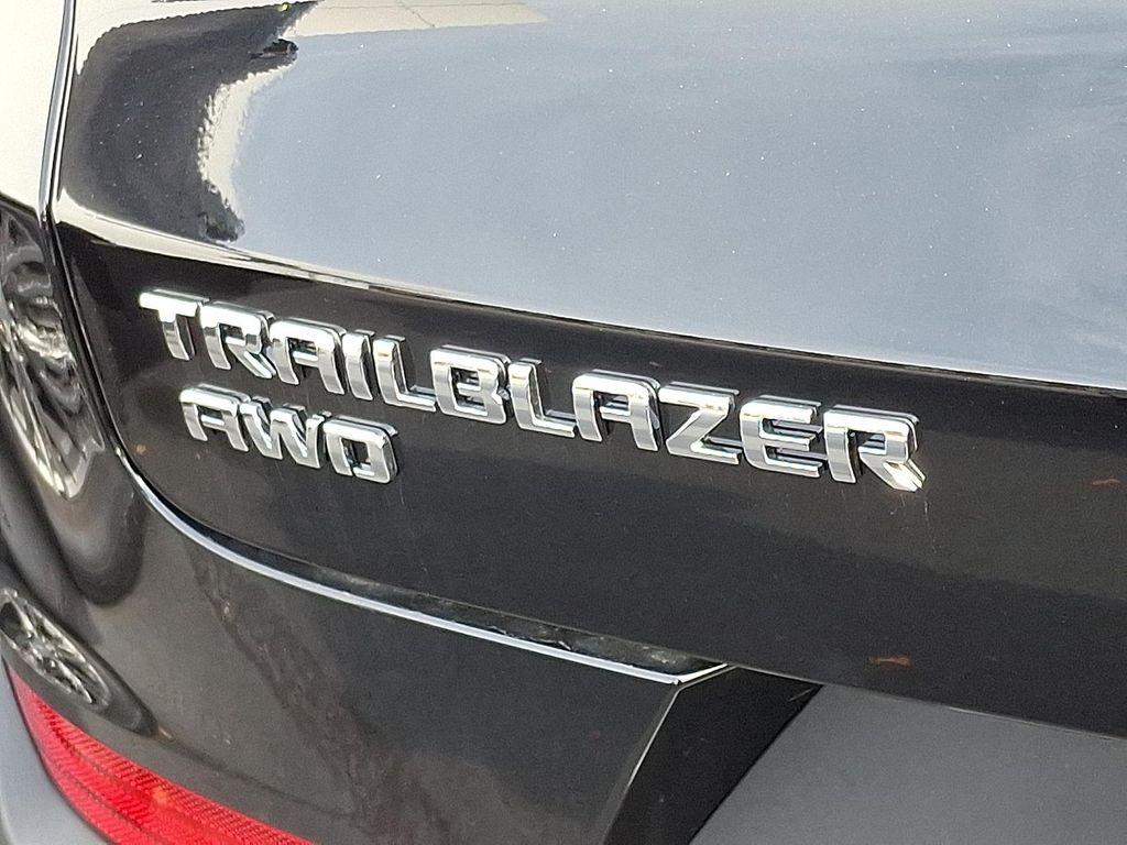 new 2025 Chevrolet TrailBlazer car, priced at $29,220