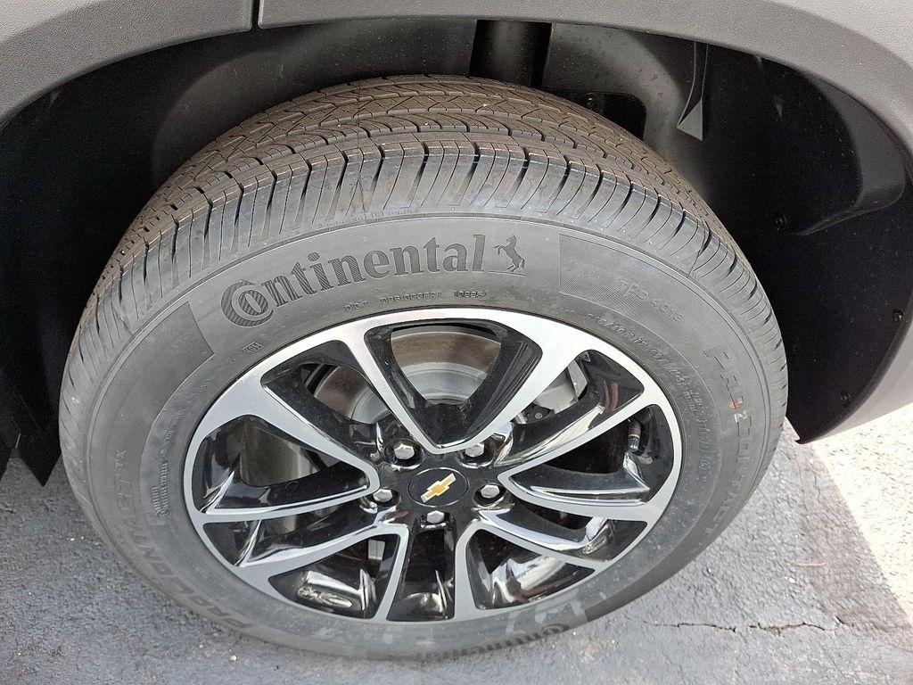 new 2025 Chevrolet TrailBlazer car, priced at $29,220