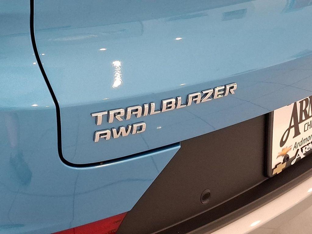 new 2025 Chevrolet TrailBlazer car, priced at $28,795