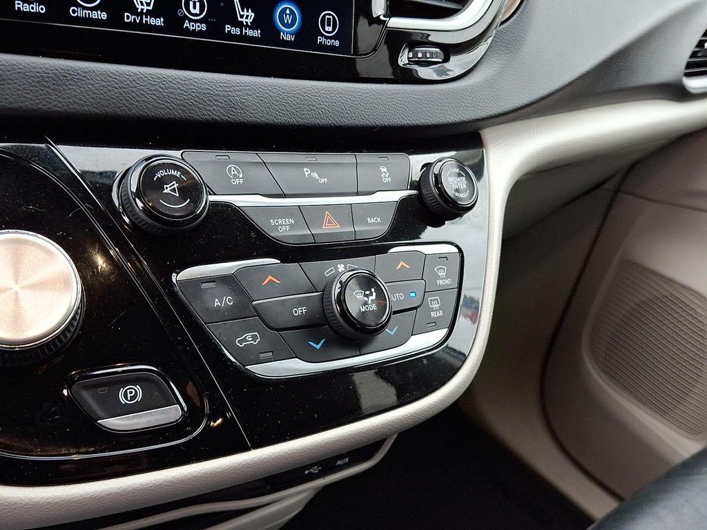 used 2017 Chrysler Pacifica car, priced at $11,587