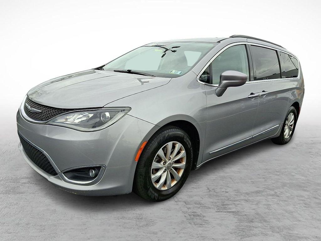 used 2017 Chrysler Pacifica car, priced at $11,587