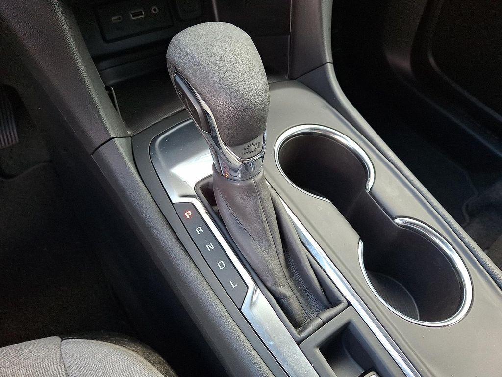 used 2024 Chevrolet Equinox car, priced at $23,408
