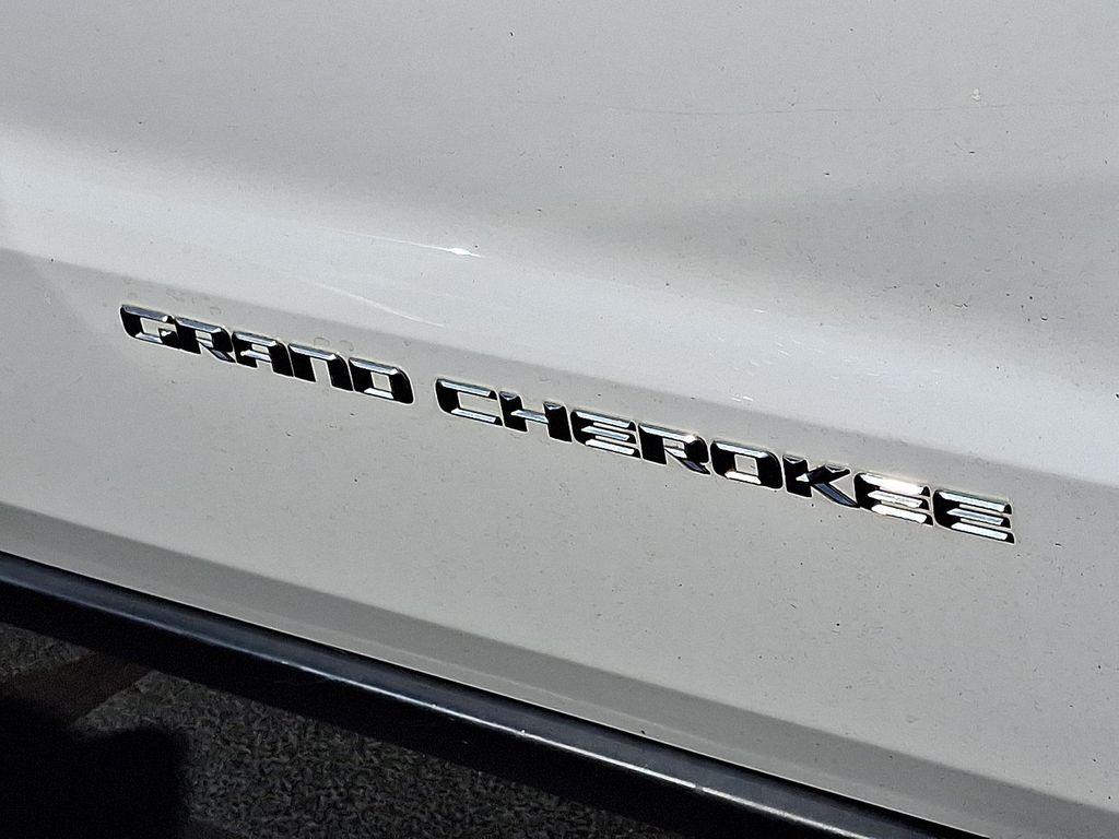 used 2014 Jeep Grand Cherokee car, priced at $10,634