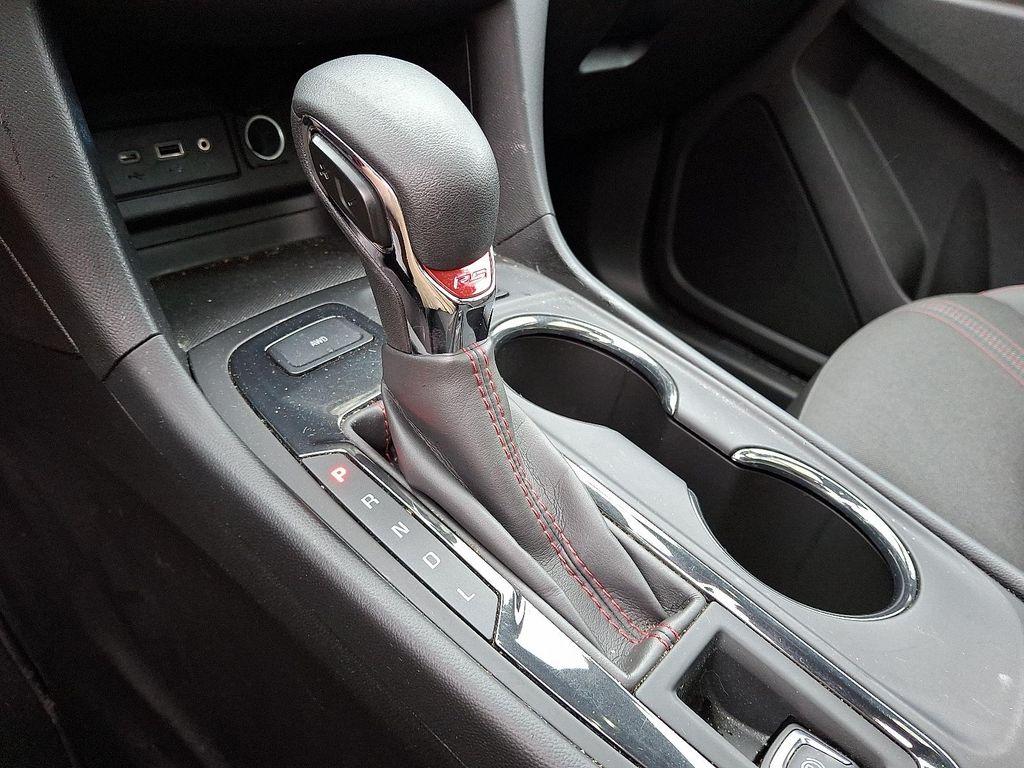 used 2022 Chevrolet Equinox car, priced at $23,935