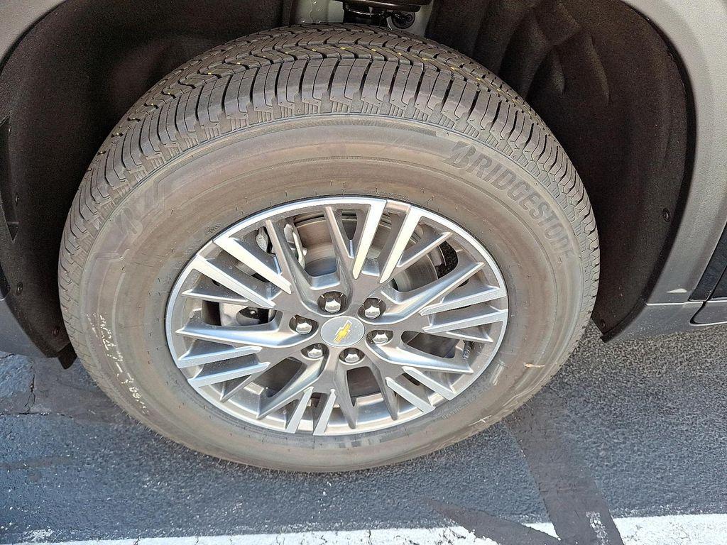new 2026 Chevrolet Traverse car, priced at $45,755