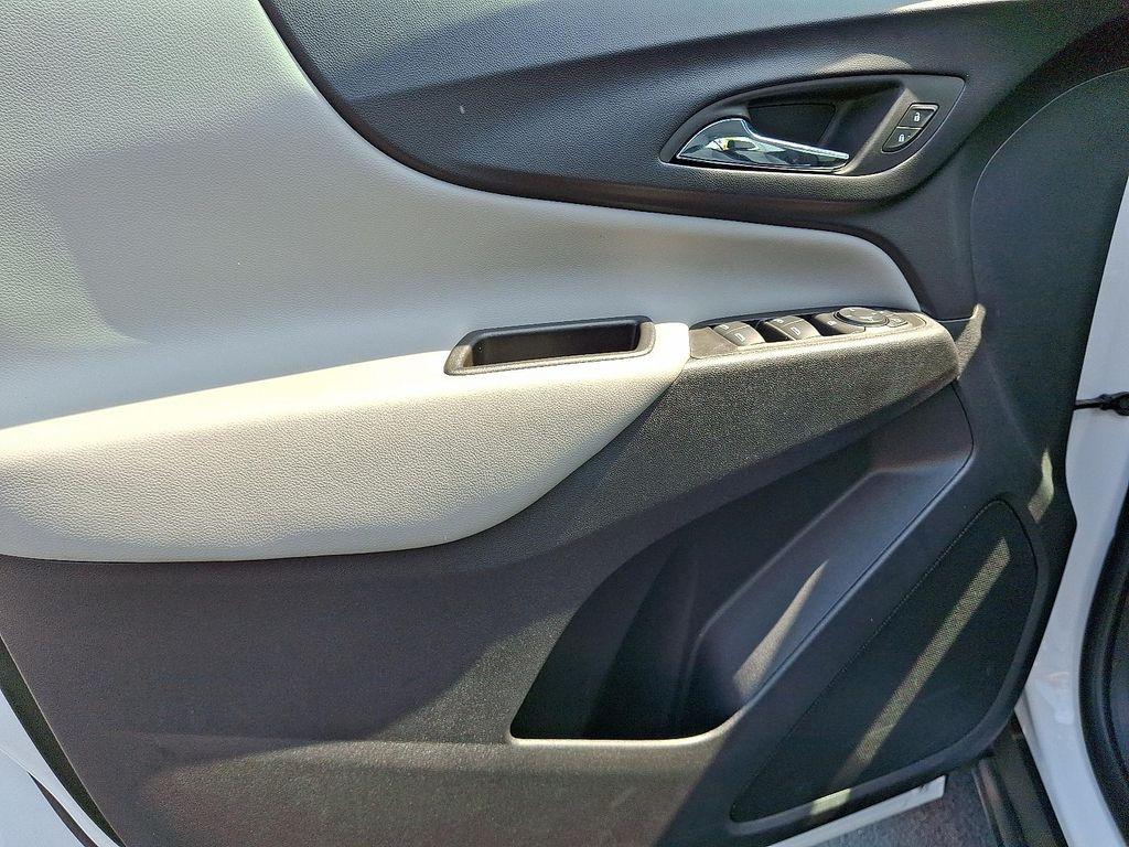 used 2023 Chevrolet Equinox car, priced at $21,442