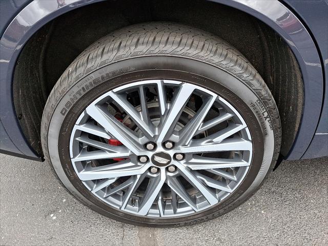 used 2024 Cadillac XT6 car, priced at $52,269