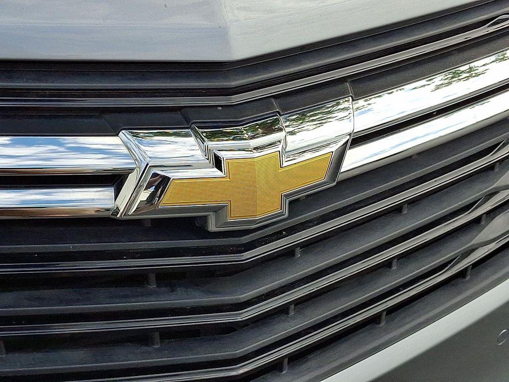 used 2024 Chevrolet Equinox car, priced at $24,699