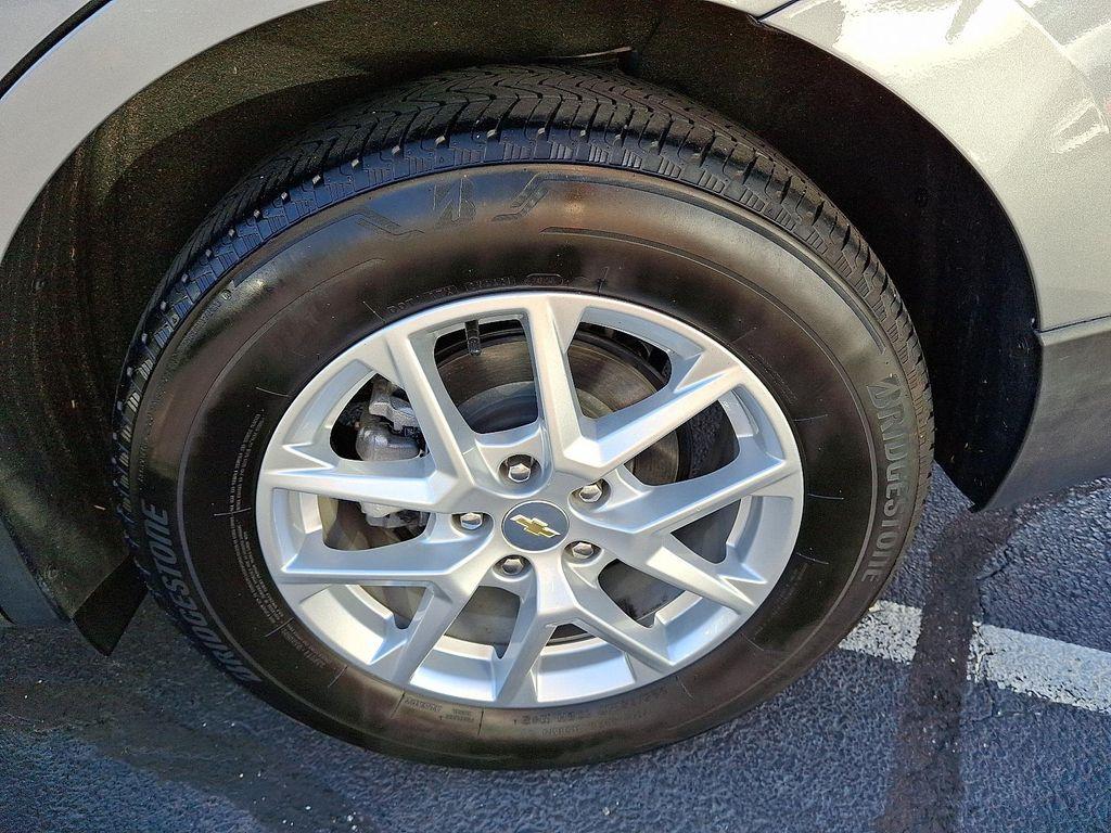 used 2024 Chevrolet Equinox car, priced at $24,289