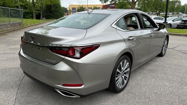 used 2019 Lexus ES 350 car, priced at $27,998