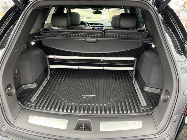 new 2025 Cadillac XT5 car, priced at $53,510