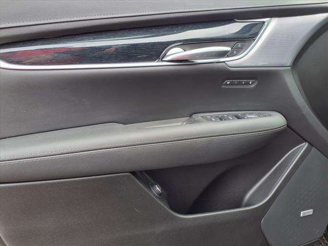 new 2025 Cadillac XT5 car, priced at $52,510