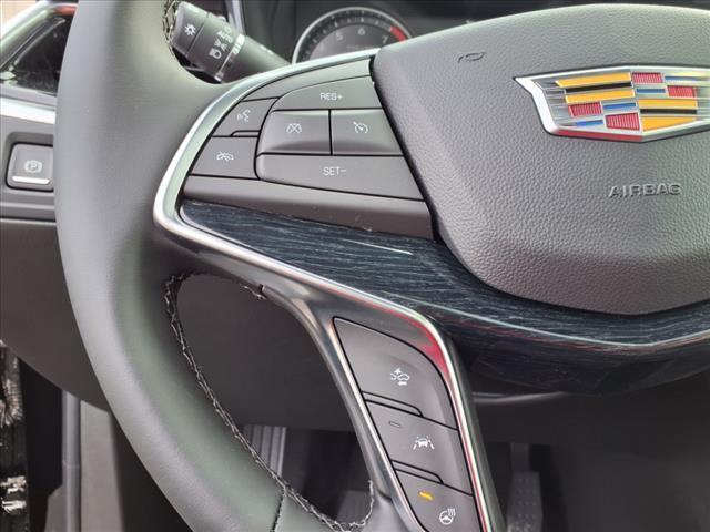 new 2025 Cadillac XT5 car, priced at $52,510