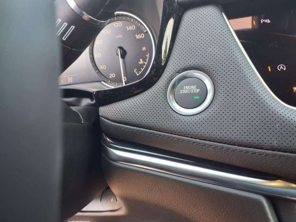 new 2025 Cadillac XT5 car, priced at $53,640