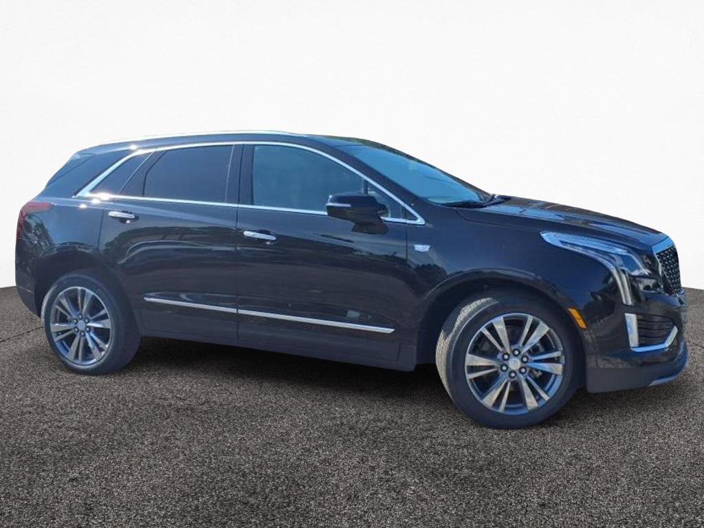 new 2025 Cadillac XT5 car, priced at $53,640