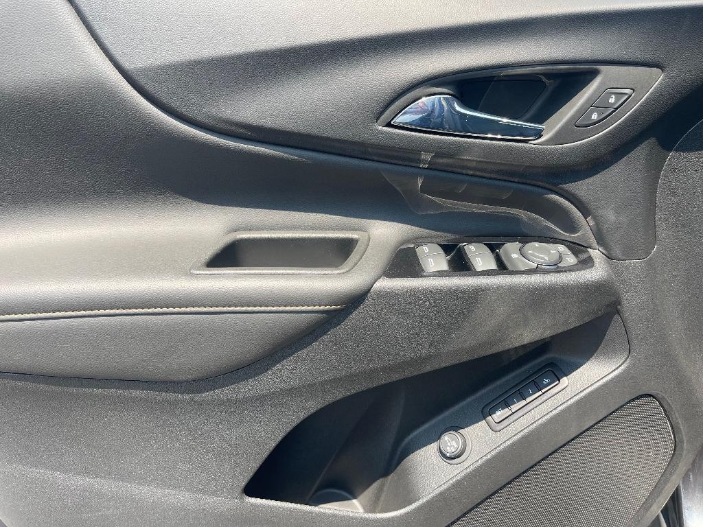 used 2022 Chevrolet Equinox car, priced at $25,770