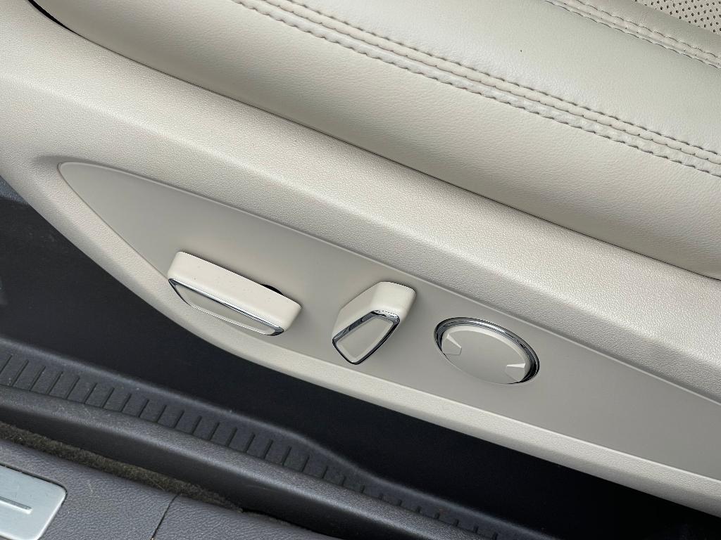 used 2019 Lincoln Nautilus car, priced at $25,000