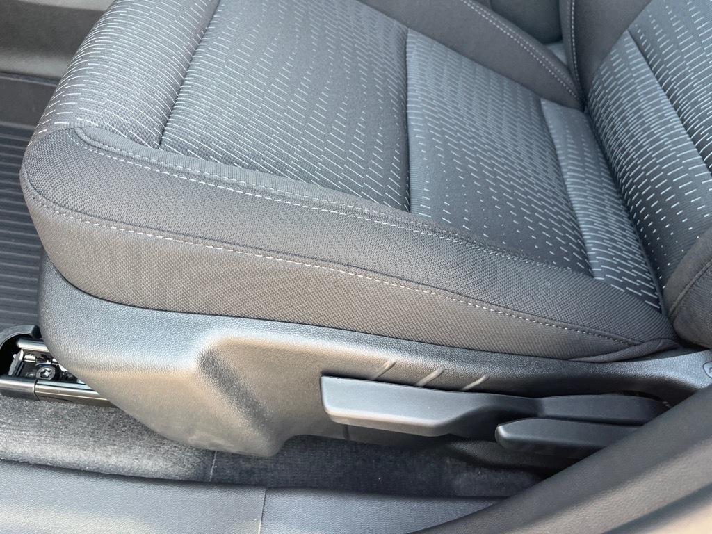 new 2026 Chevrolet Equinox car, priced at $30,004