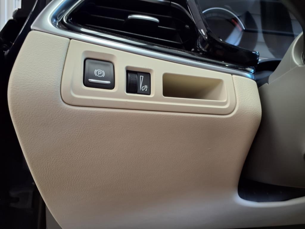 new 2025 Cadillac XT6 car, priced at $58,815