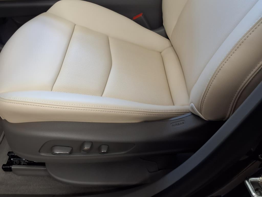 new 2025 Cadillac XT6 car, priced at $58,815