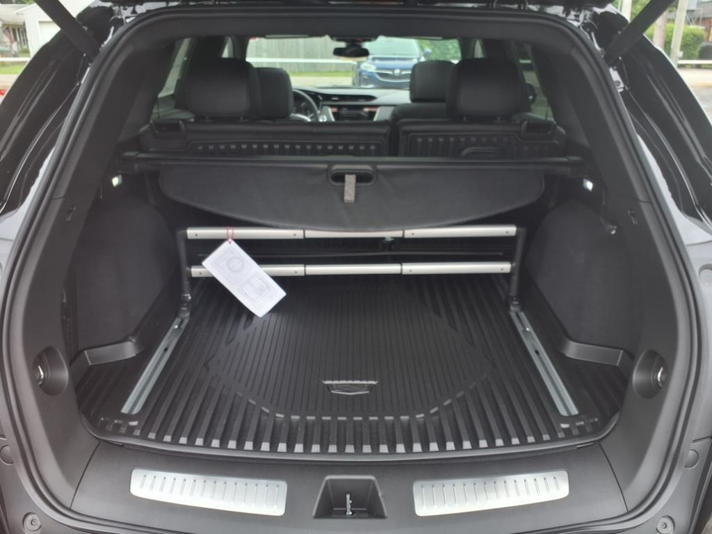 new 2025 Cadillac XT5 car, priced at $53,610