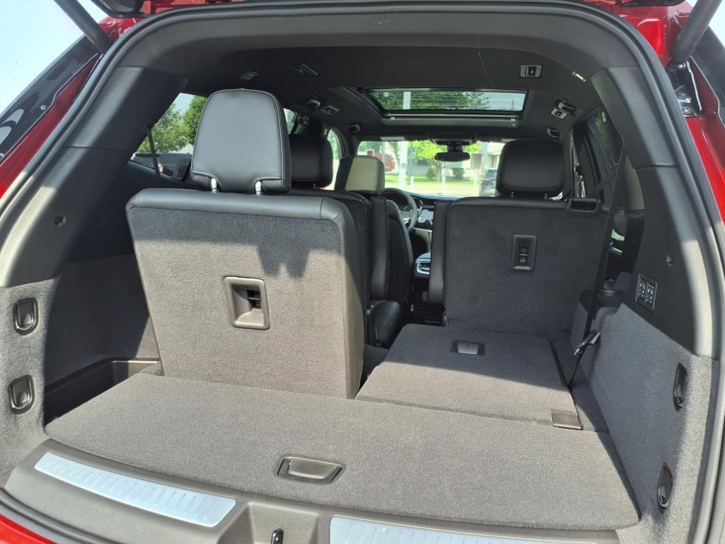 new 2025 Cadillac XT6 car, priced at $62,680