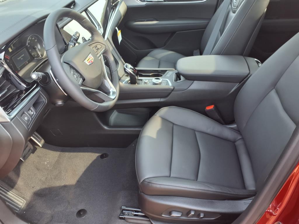 new 2025 Cadillac XT6 car, priced at $62,680